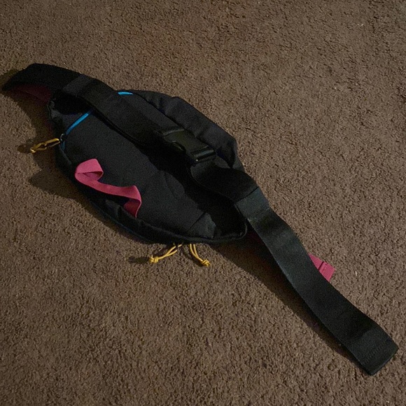 Addidas belt bag/ bum bag - Picture 7 of 16